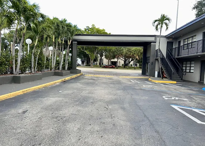 America'S Best Inn & Suites Fort Lauderdale North